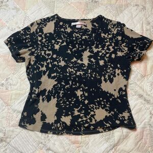 victoria’s secret black and beige crackle print vneck crop top size large
